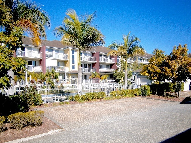 806/33 Clark St, Biggera Waters QLD 4216