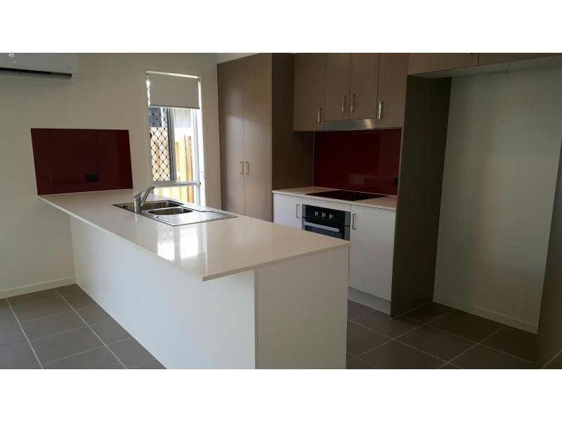 * Dixon Drive, Pimpama QLD 4209