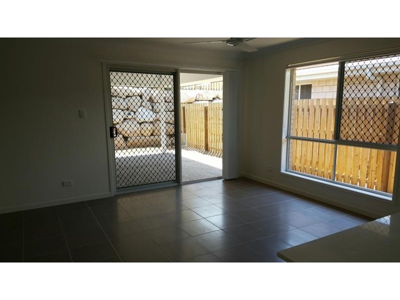 * Dixon Drive, Pimpama QLD 4209