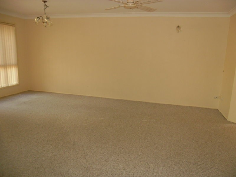 88 EDENLEA DRIVE, Meadowbrook QLD 4131