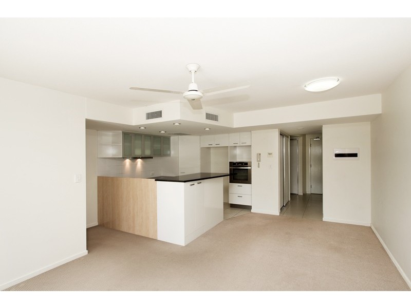 98/57 Grand Parade, Kawana Island QLD 4575