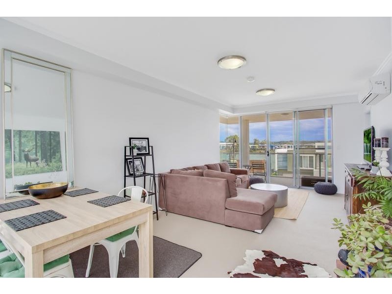 29-49 Varsity Parade, Varsity Lakes QLD 4227