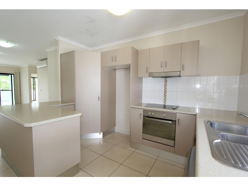 04/376 Severin St, Cairns QLD 4870