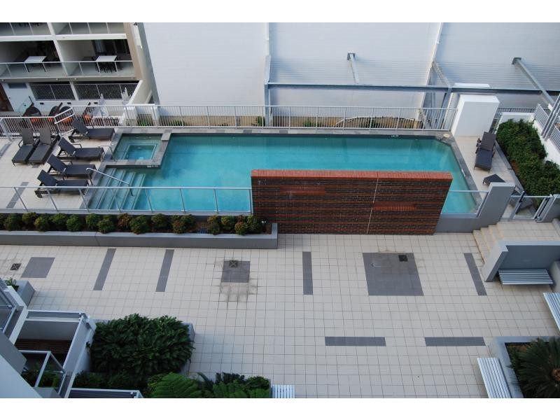 S15/8 Cordelia st, South Brisbane QLD 4101
