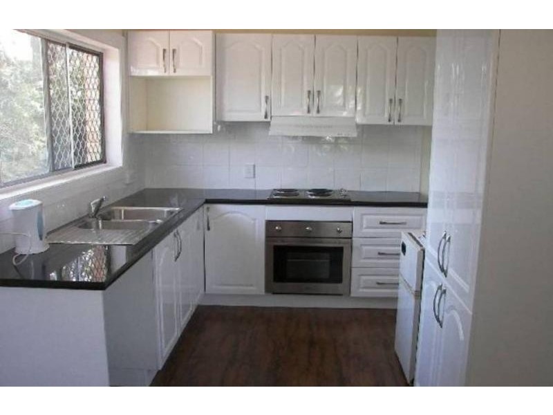 110 RAILWAY PDE, Woodridge QLD 4114