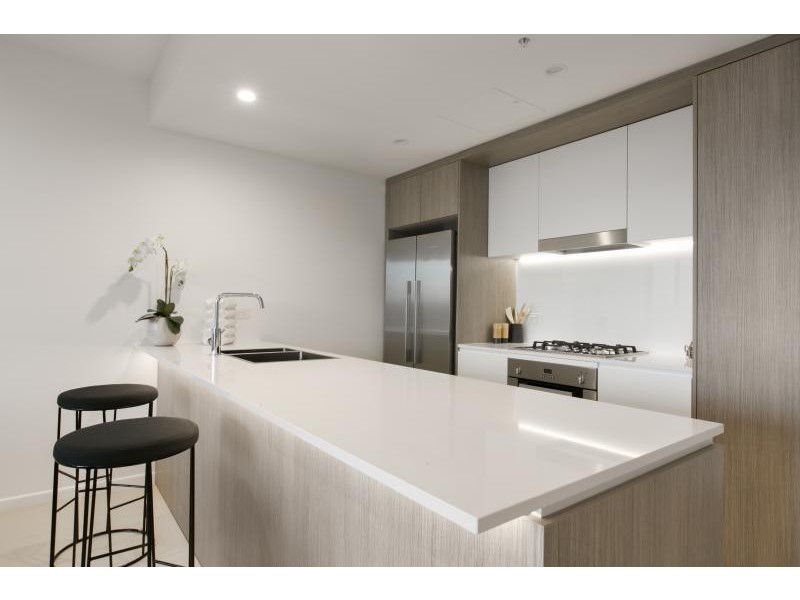 1084/123 Cavendish Road, Coorparoo QLD 4151