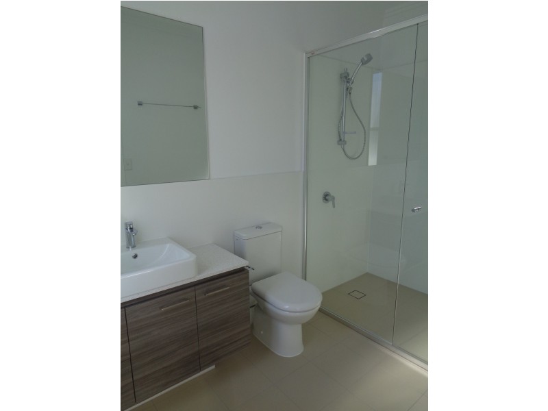 29-49 Varsity Parade, Varsity Lakes QLD 4227