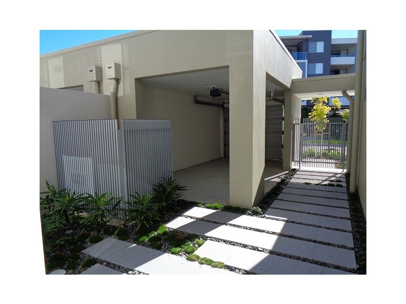 29-49 Varsity Parade, Varsity Lakes QLD 4227