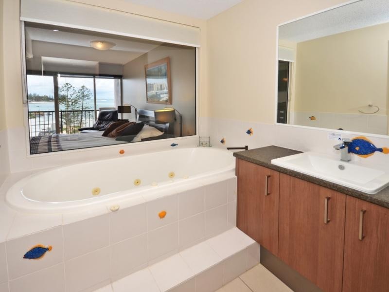 3 Landsborough Parade, Golden Beach QLD 4551