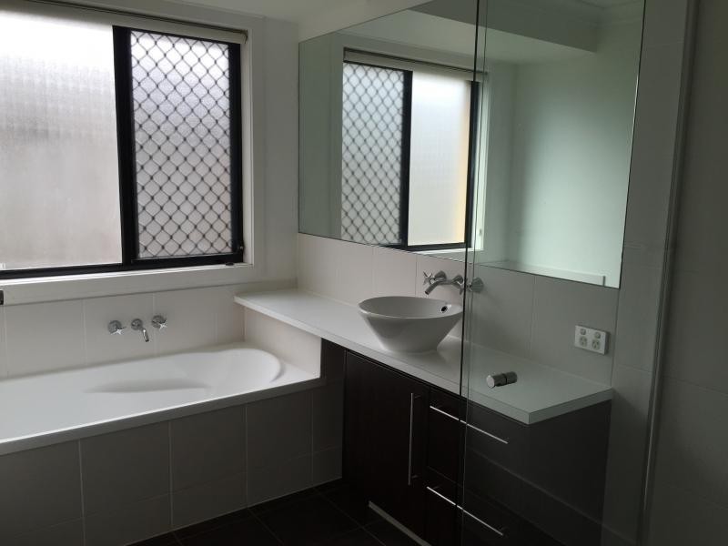 14/14 The Promenade, Hendra QLD 4011