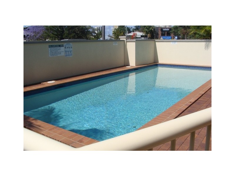 74 Thomas Drive, Chevron Island QLD 4217
