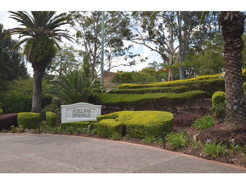 3/100 Cotlew St East, Southport QLD 4215