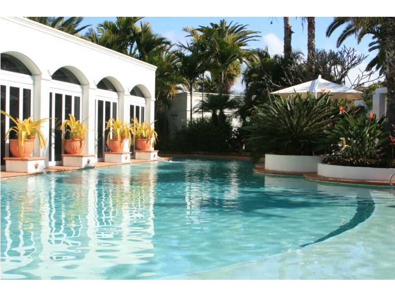 3/100 Cotlew St East, Southport QLD 4215