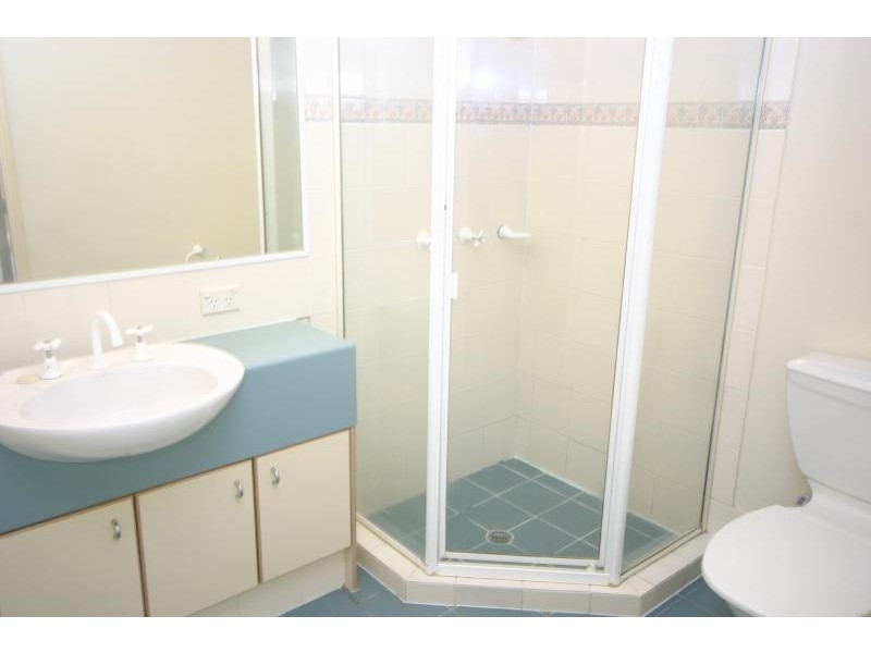 22/19 Santa Barbara Road, Hope Island QLD 4212