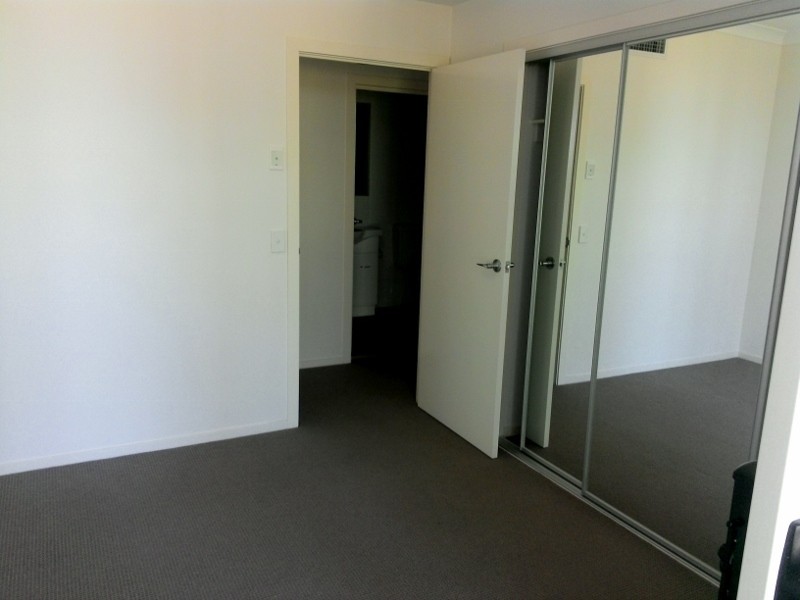 335/51 Playfield Street, Chermside QLD 4032