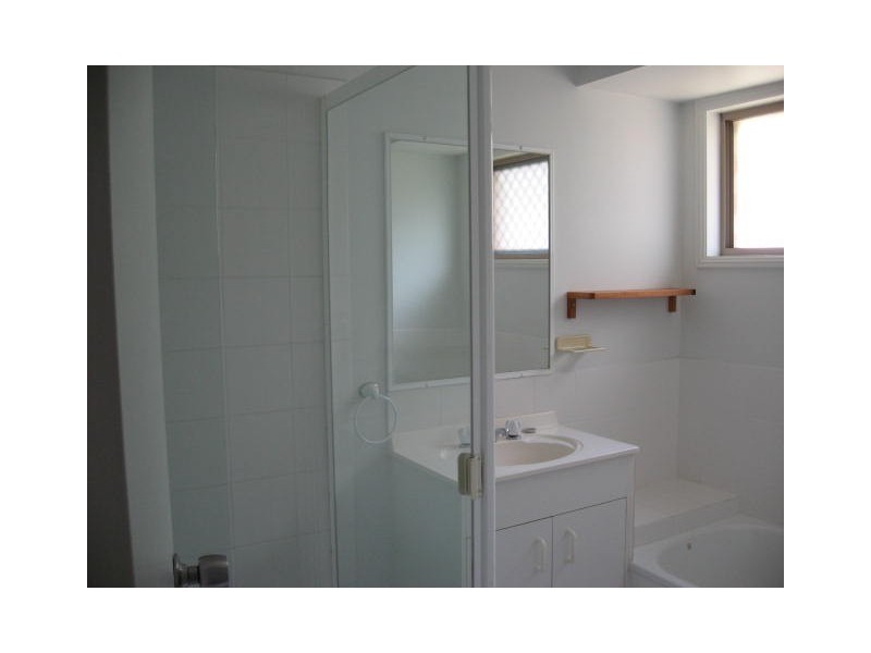 18 Silky Oak Court, Oxenford QLD 4210