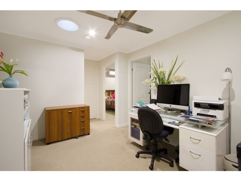 42 Lysterfield Rise, Upper Coomera QLD 4209