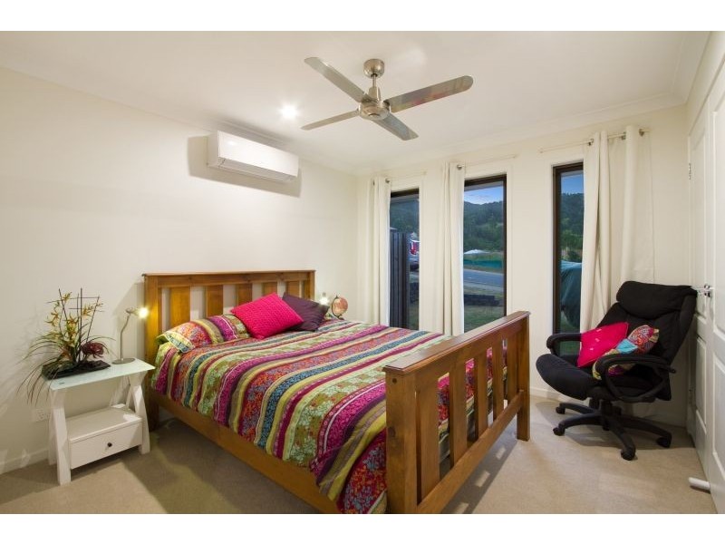 42 Lysterfield Rise, Upper Coomera QLD 4209