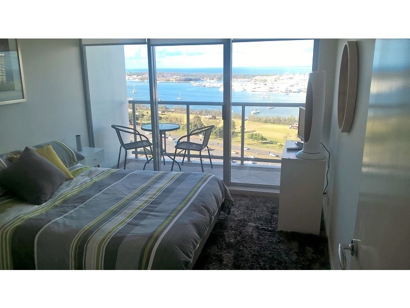 1905/1 Como Crescent, Southport QLD 4215