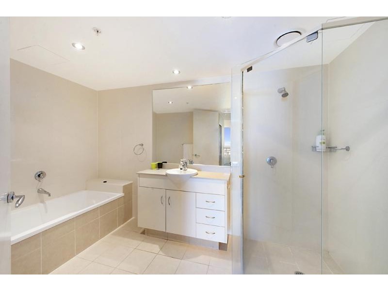 1905/1 Como Crescent, Southport QLD 4215