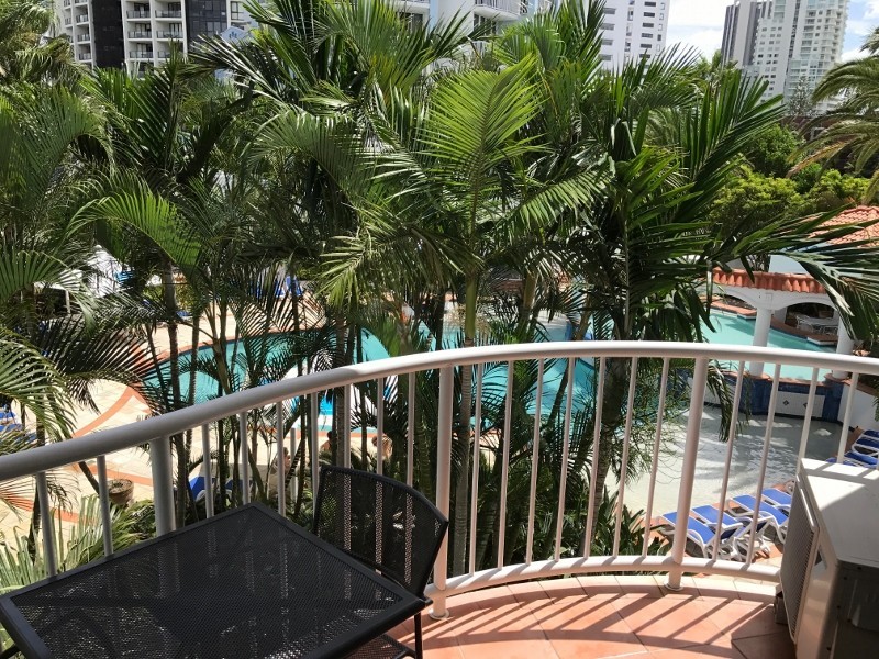 1021/2633 Gold Coast Highway, Broadbeach QLD 4218
