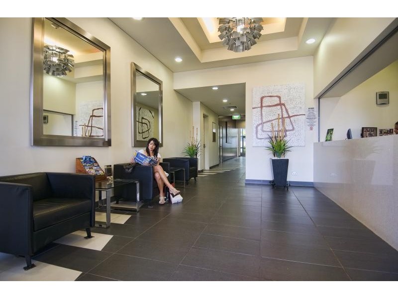 405/18 Cypress Ave.. cor Ferny Ave., Surfers Paradise QLD 4217