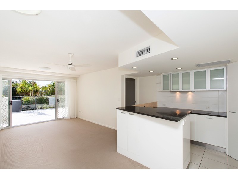 30/57 Grand Parade, Kawana Island QLD 4575