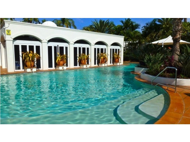 26/100 Cotlew St East, Southport QLD 4215