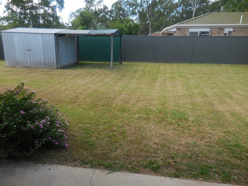 2 Maple Ave, Camira QLD 4300
