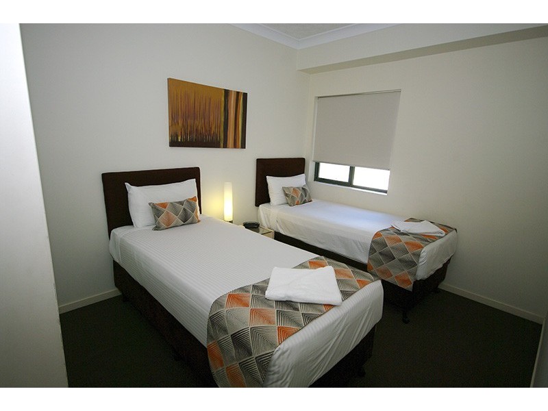 2/41 Anzac Avenue, Redcliffe QLD 4020