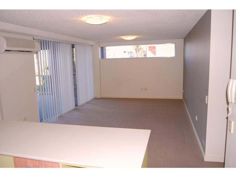 S04/8 Cordelia st, South Brisbane QLD 4101
