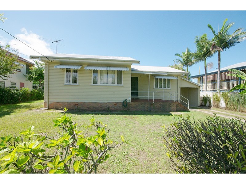 176 Oxley Avenue, Woody Point QLD 4019
