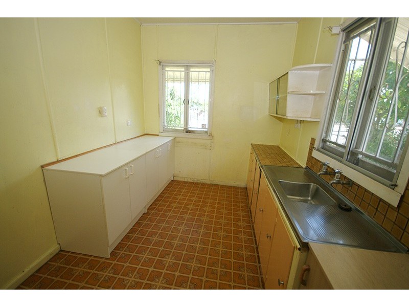 176 Oxley Avenue, Woody Point QLD 4019