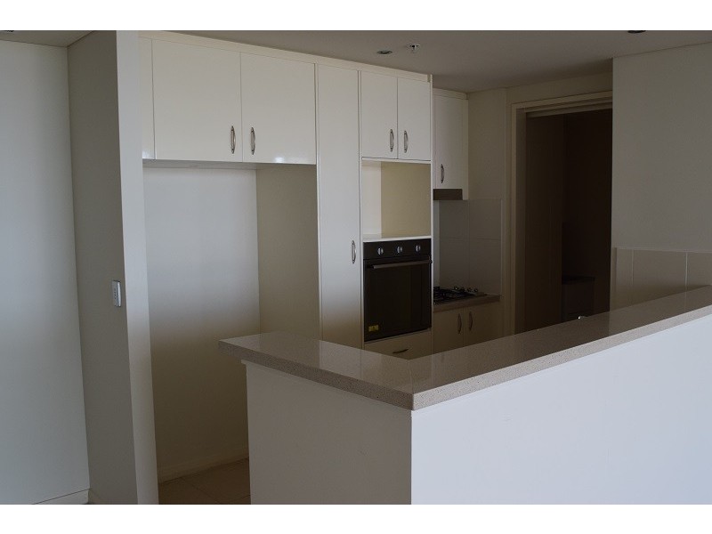 1706/1 Como Crescent, Southport QLD 4215