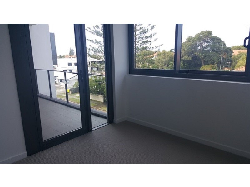 9 Markeri Street, Mermaid Beach QLD 4218
