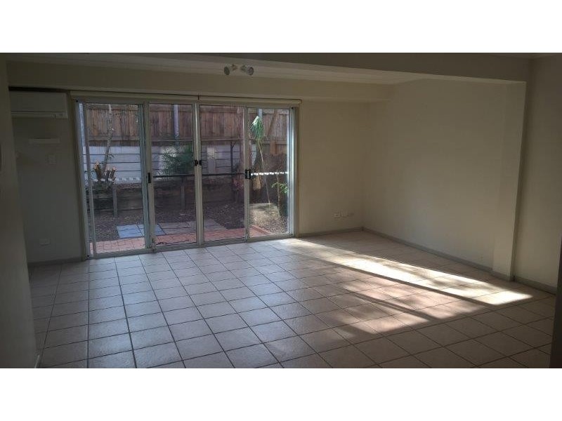 18 Elwell Street, Morningside QLD 4170