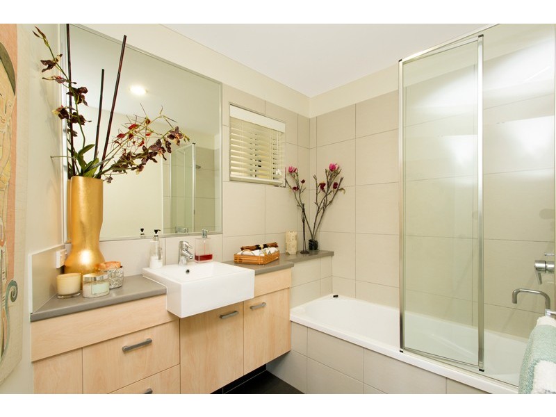 22/57 Grand Parade, Kawana Island QLD 4575