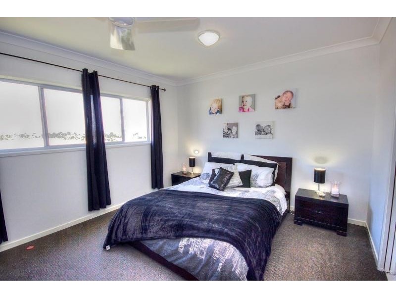 21 Riverstone Cresent, Little Mountain QLD 4551