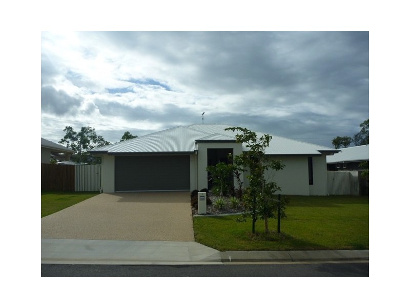 6 Dugong Court, Bushland Beach QLD 4818