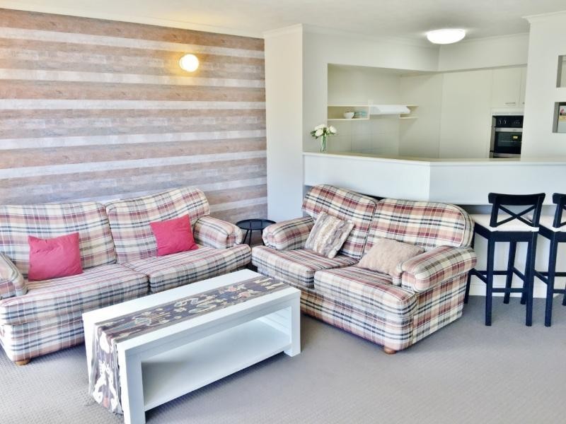 61/16 Crescent Avenue, Mermaid Beach QLD 4218