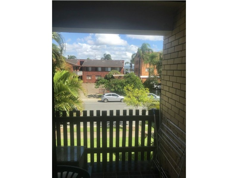 30 Duet Drive, Mermaid Waters QLD 4218