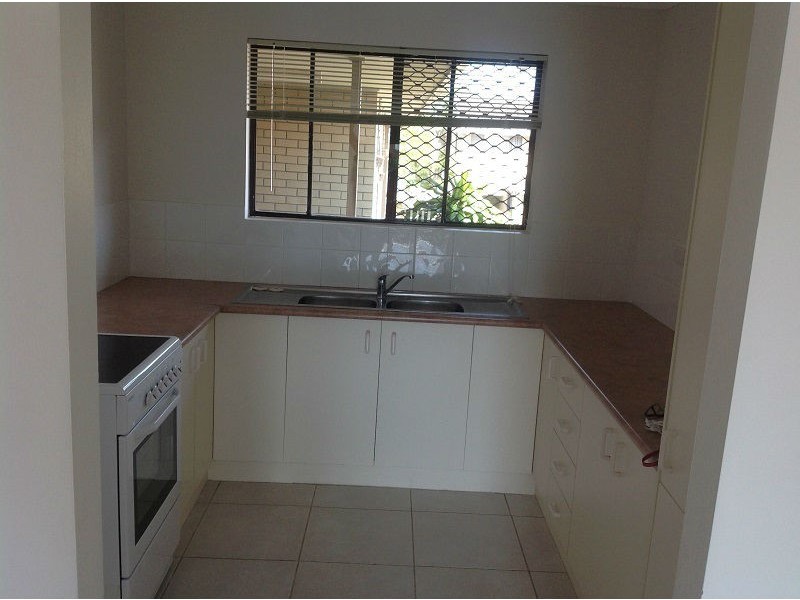 30 Duet Drive, Mermaid Waters QLD 4218