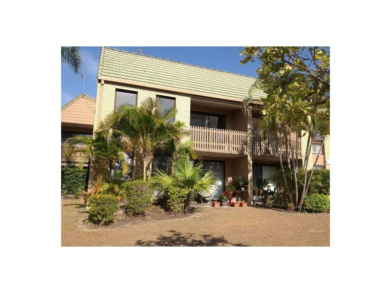 30 Duet Drive, Mermaid Waters QLD 4218