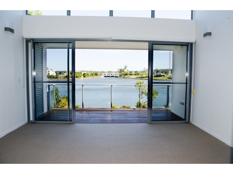 24/29-49 Varsity Parade, Varsity Lakes QLD 4227