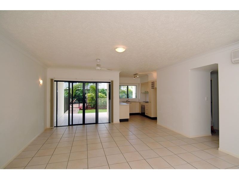 11/44 Pease street, Manoora QLD 4870