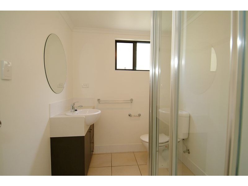 11/44 Pease street, Manoora QLD 4870