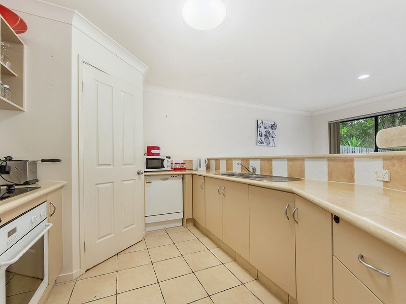 18/3 Melastoma Way, Arundel QLD 4214