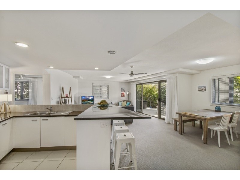 24/57 Grand Parade, Kawana Island QLD 4575