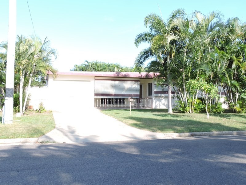 15 Poplar street, Kirwan QLD 4817