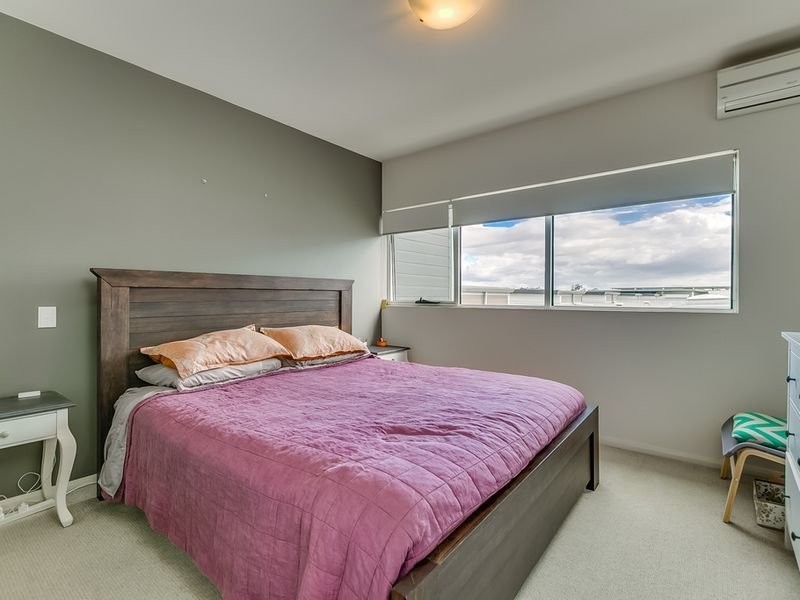 25 Love Street, Bulimba QLD 4171